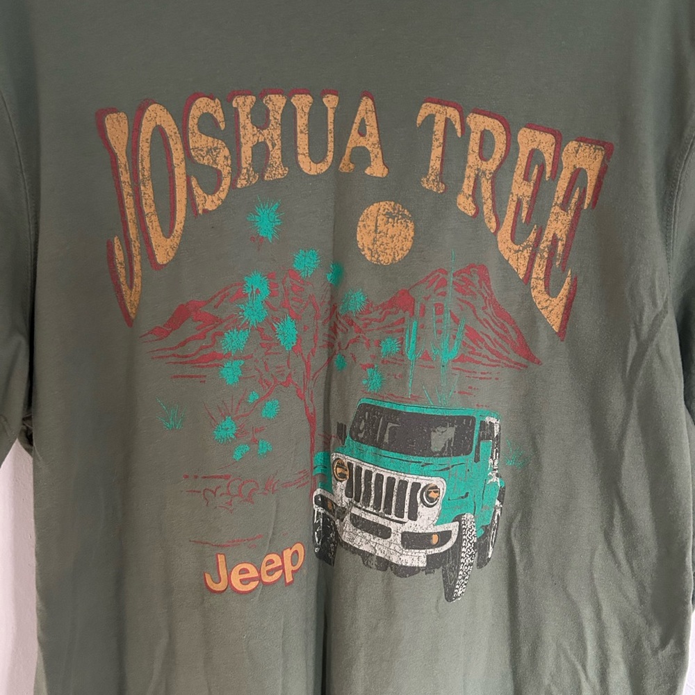 Joshua Tree Jeep Tee - Picture 2 of 3